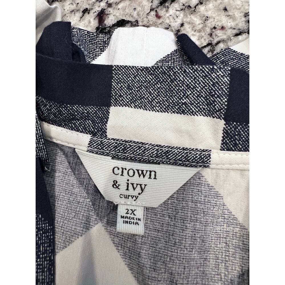 Crown & Ivy Curvy women’s top size 2X buffalo plaid navy white - Picture 5 of 10